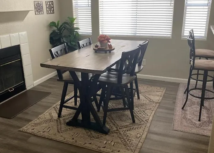 New Beautifully Remodeled Home In Las Vegas